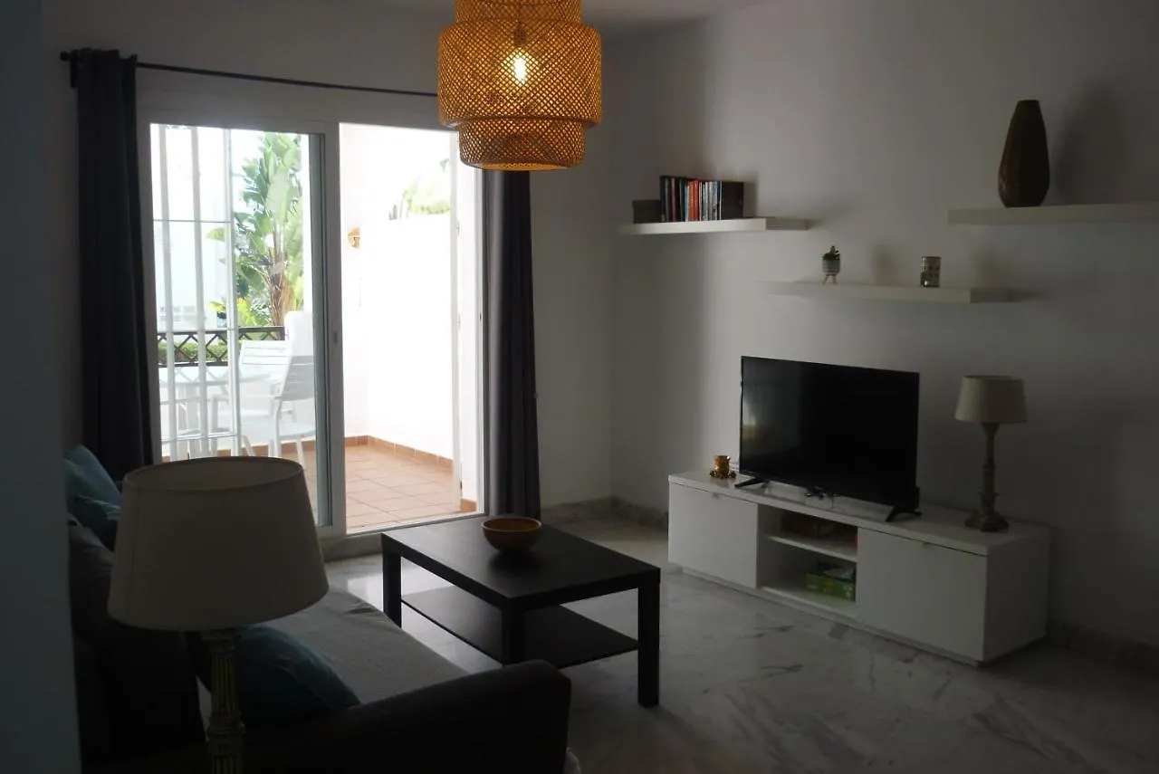 Perfect Location 2 Bed Apt Calahonda Apartment Sitio de Calahonda