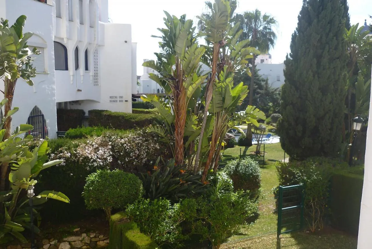 Perfect Location 2 Bed Apt Calahonda Apartment Sitio de Calahonda 0*,  Spain